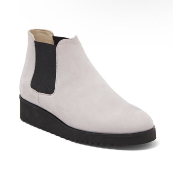 AMALFI BY RANGONI Womens 11 Enrico Chelsea Boot in Fog Nubuck NEW - Picture 1 of 11
